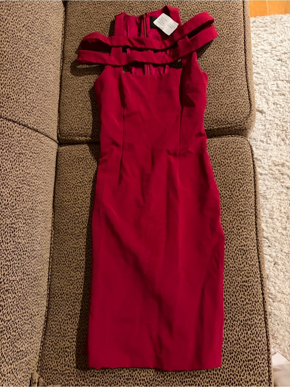 Cushnie Et Ochs Elegant Red Sheath Dress with Cutout Shoulder Detail
